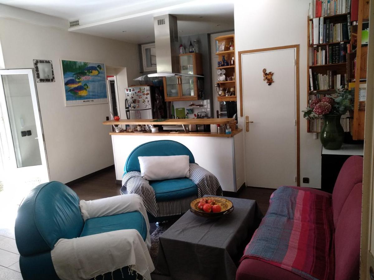 Cosy Rare 2 Bedroom Apartment Around A Private Garden Нейї-сюр-Сен Екстер'єр фото