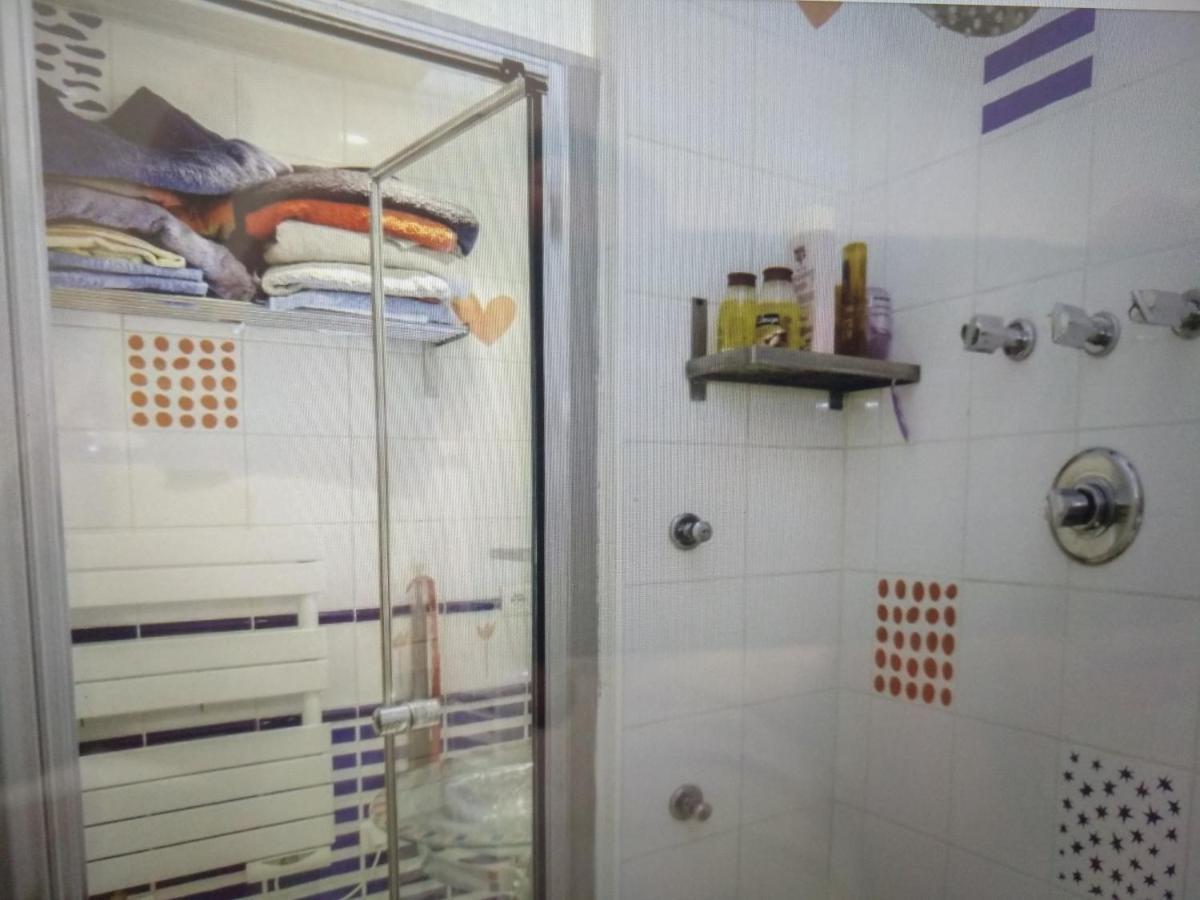 Cosy Rare 2 Bedroom Apartment Around A Private Garden Нейї-сюр-Сен Екстер'єр фото